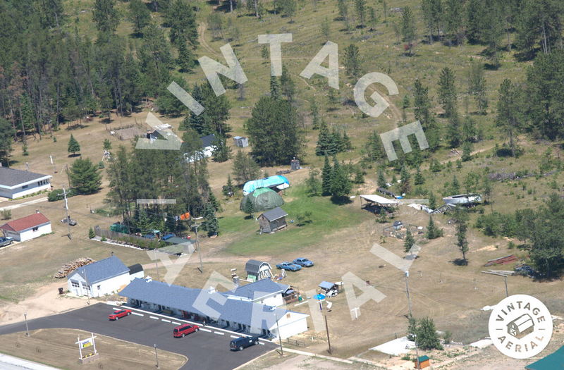 Hillcrest Inn & Motel (Hill Crest Motel) - 2003 Aerial